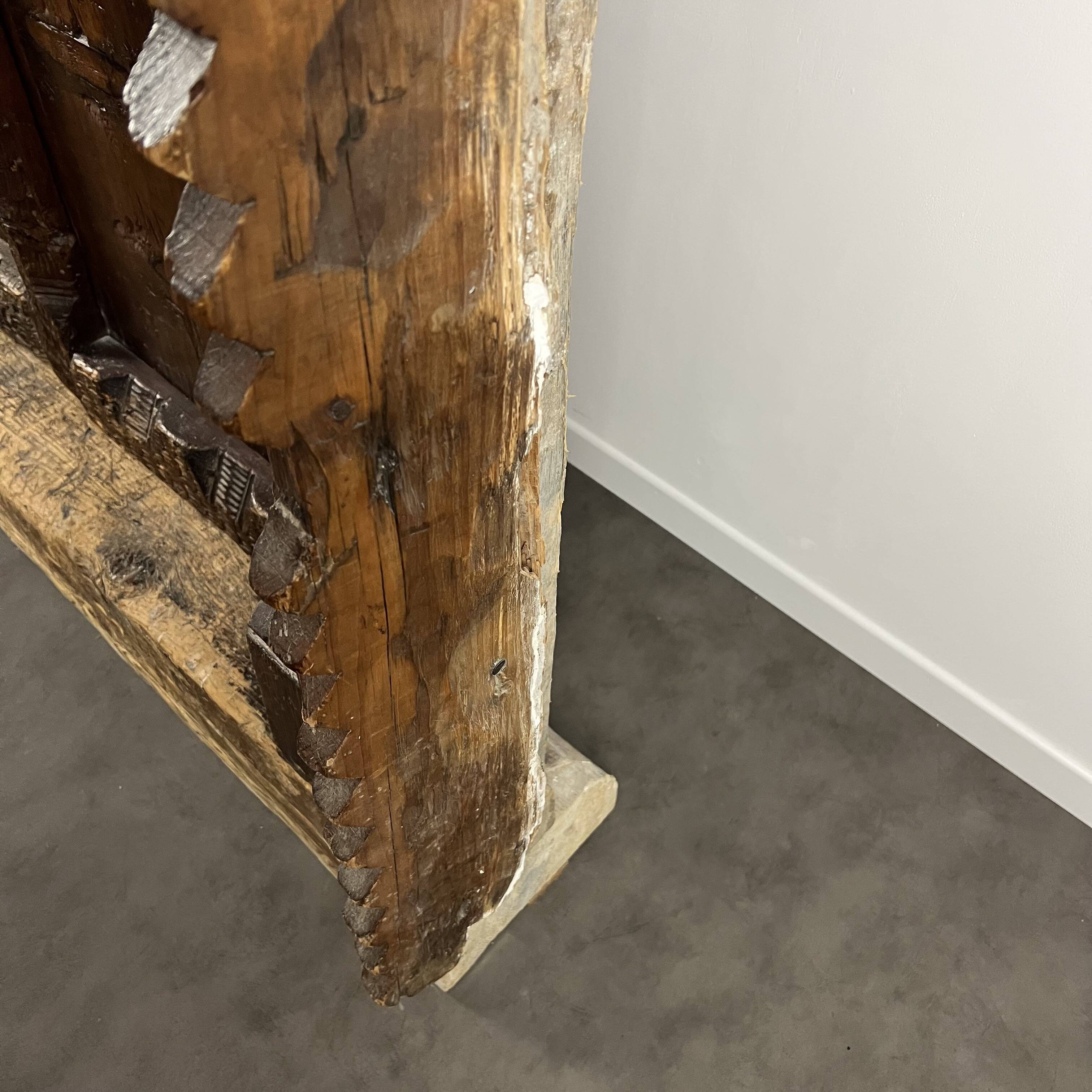 Afghan door in carved wood from the late 19th century with Palace Temple framing.