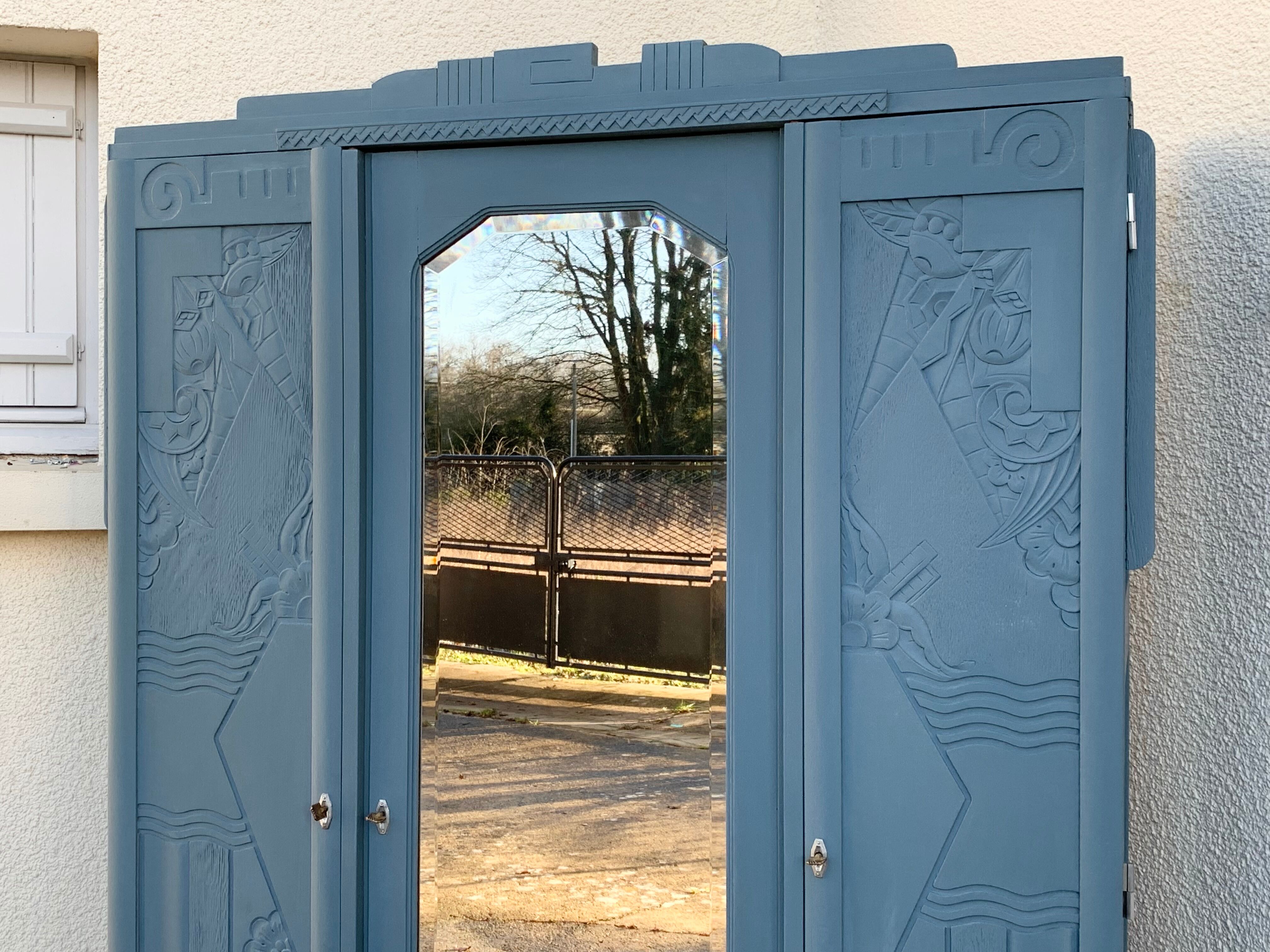 Blue wardrobe art deco 1930