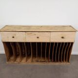 Storage unit with drawers