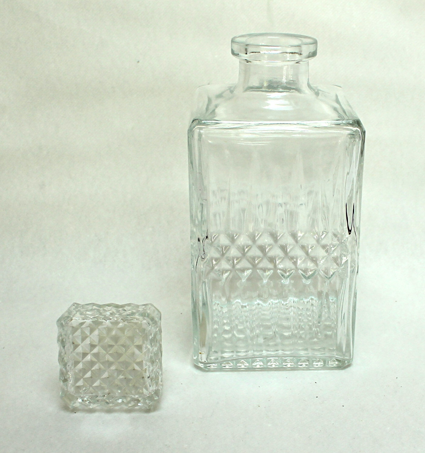 Whisky 70' glass decanter