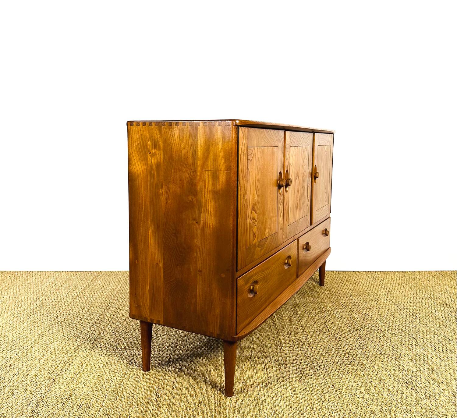 Enfilade haute Ercol