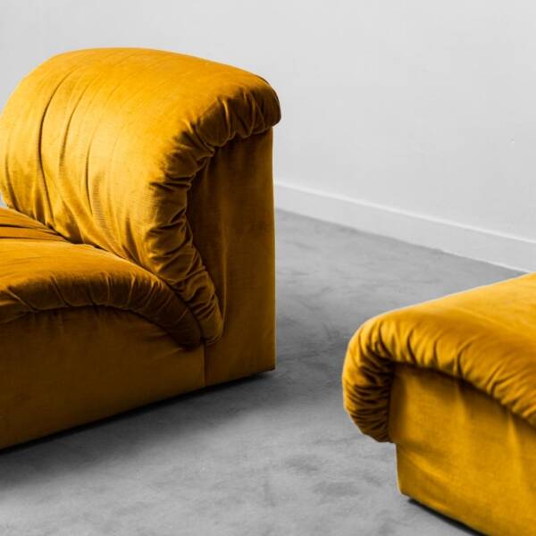 Pair of Tiffany Doimo Salotti lounge chairs, 1970s