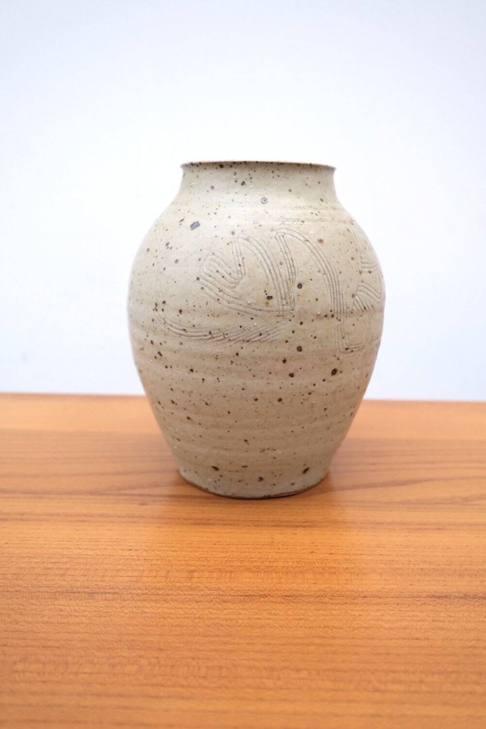 Signed ceramic vase, 1970