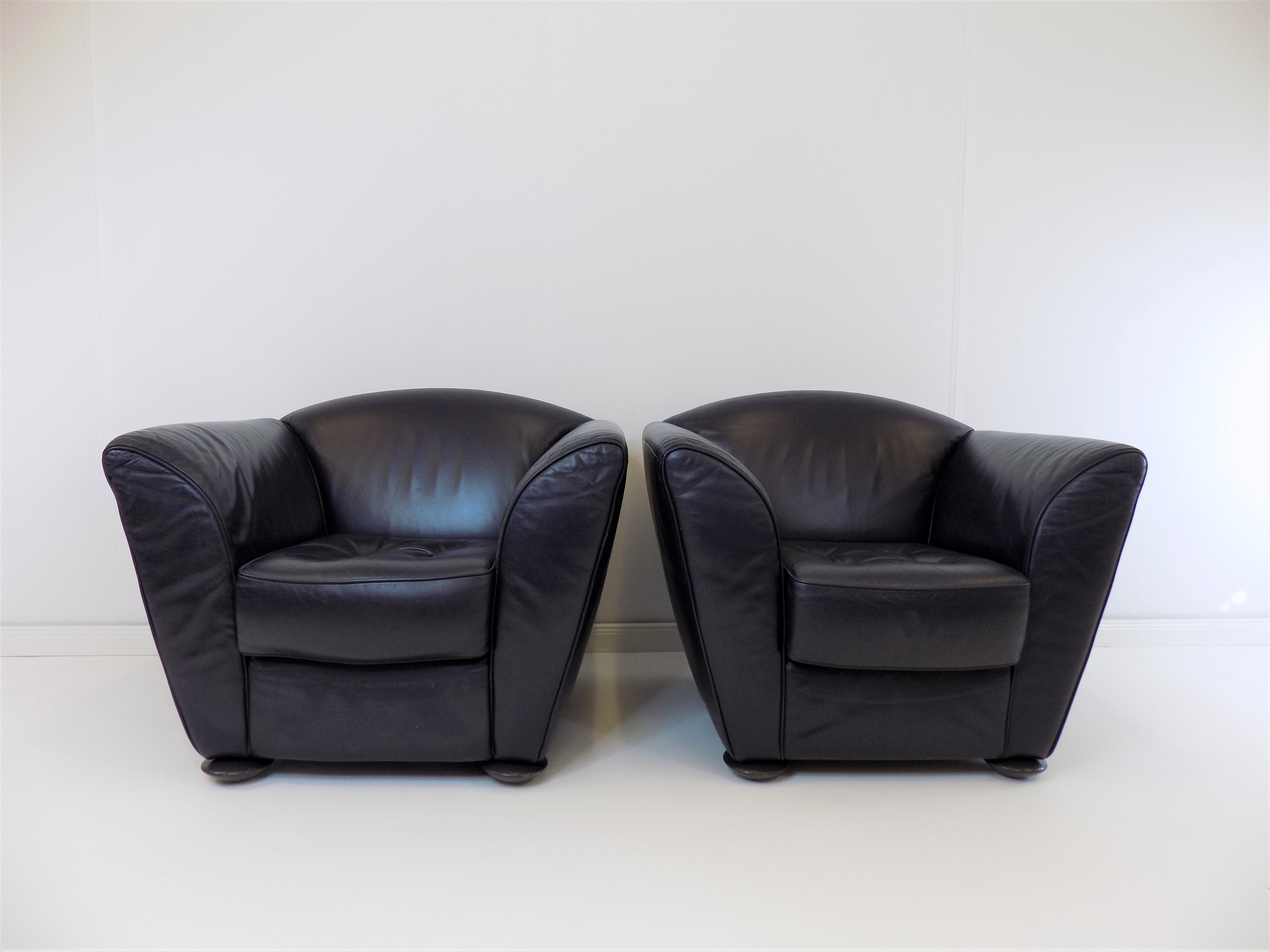 Set de 2 fauteuils en cuir par Peter Maly