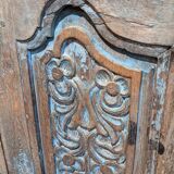 Armoire en teck sculptee