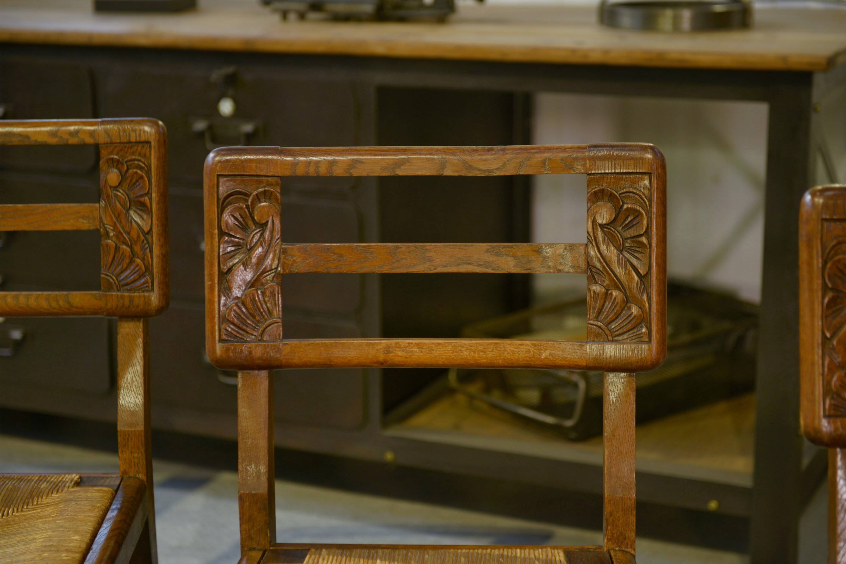 Set of 6 oak chairs in the style of Pierre Cruège 1940s.