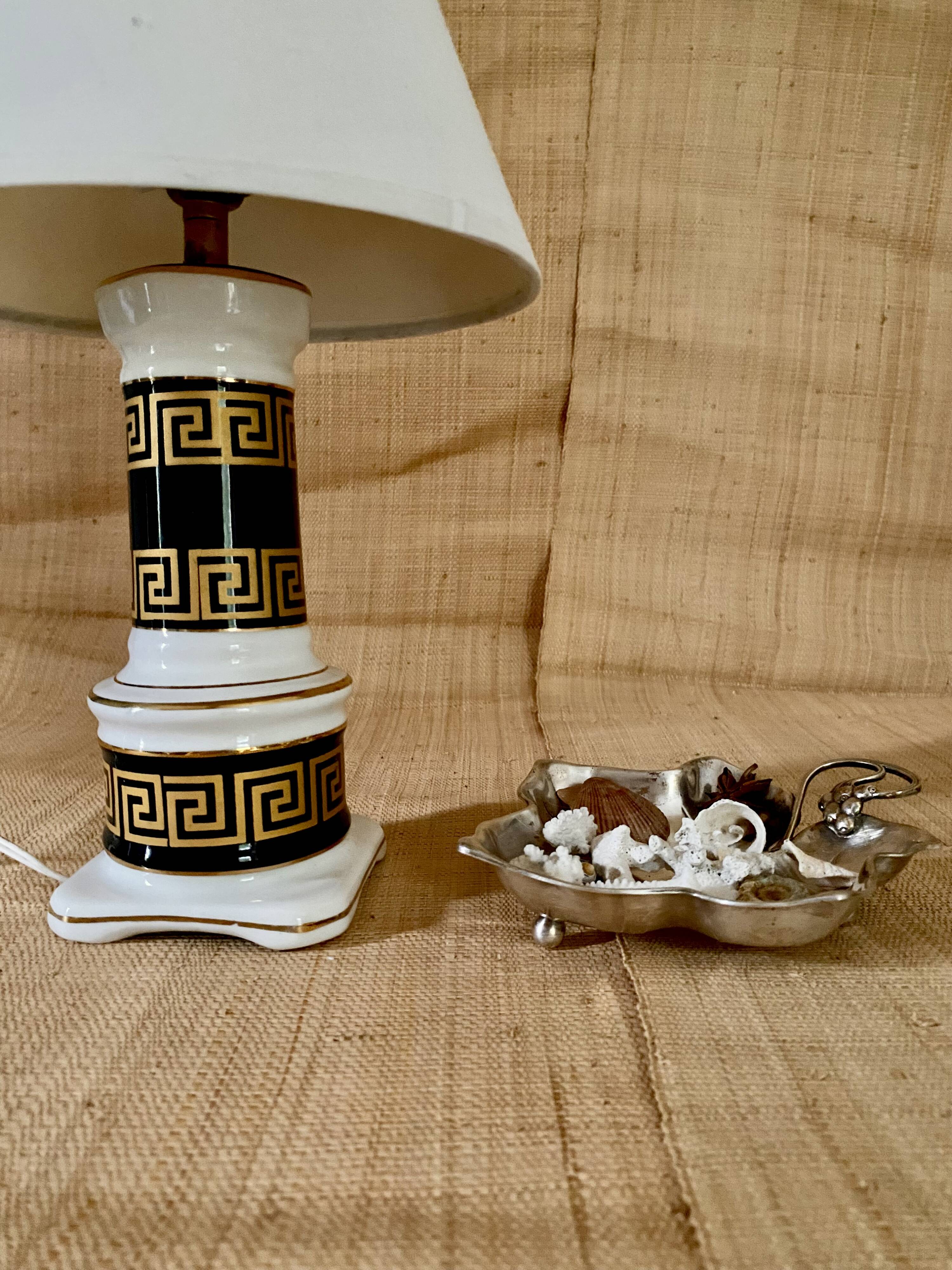 Ceramic lamp, new fabric cable, cotton lampshade.