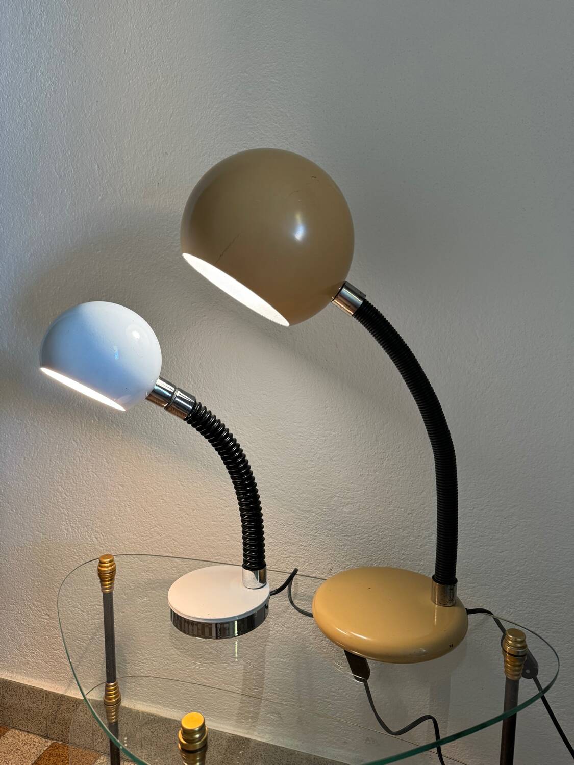 Lampe de bureau Eyeball blanche années 70