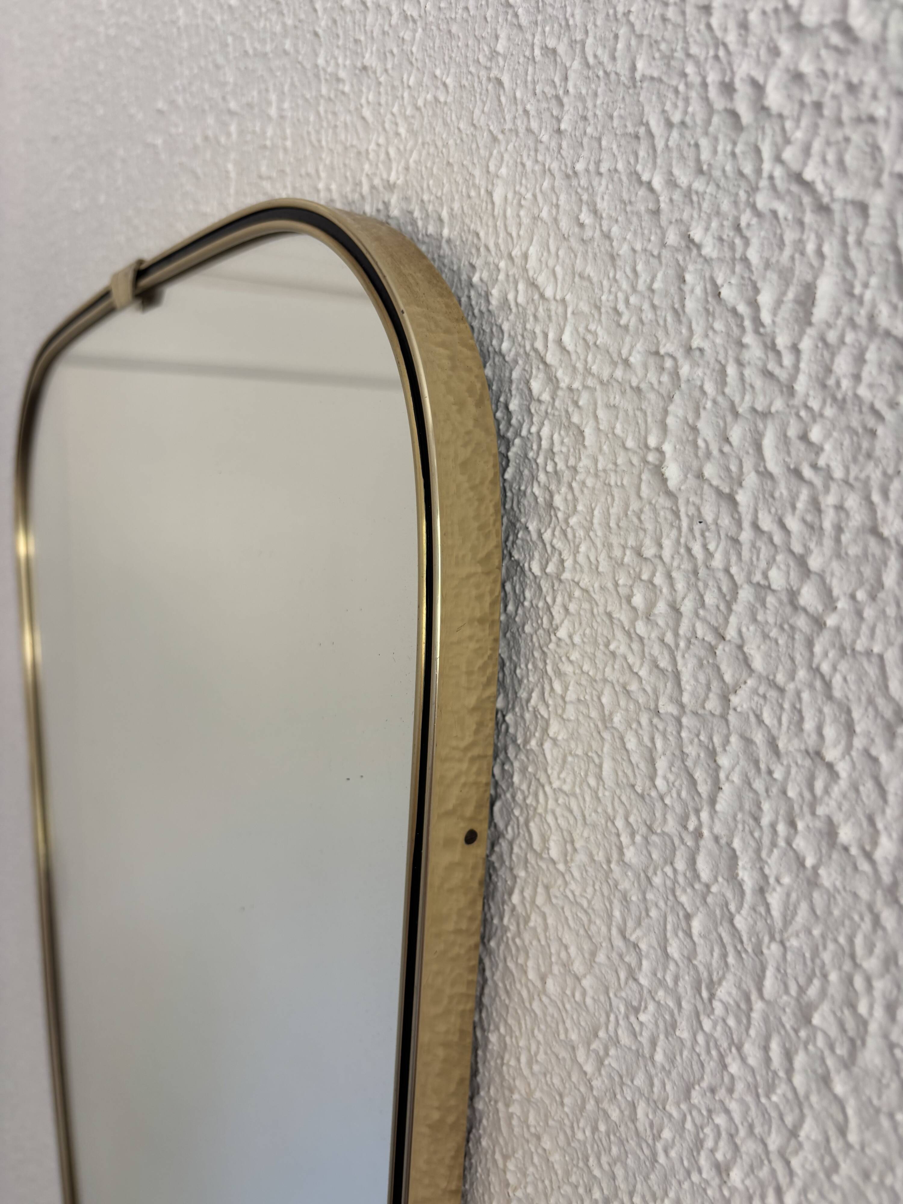 Miroir vintage 1960 rétroviseur asymétrique doré noir - 73 x 39 cm