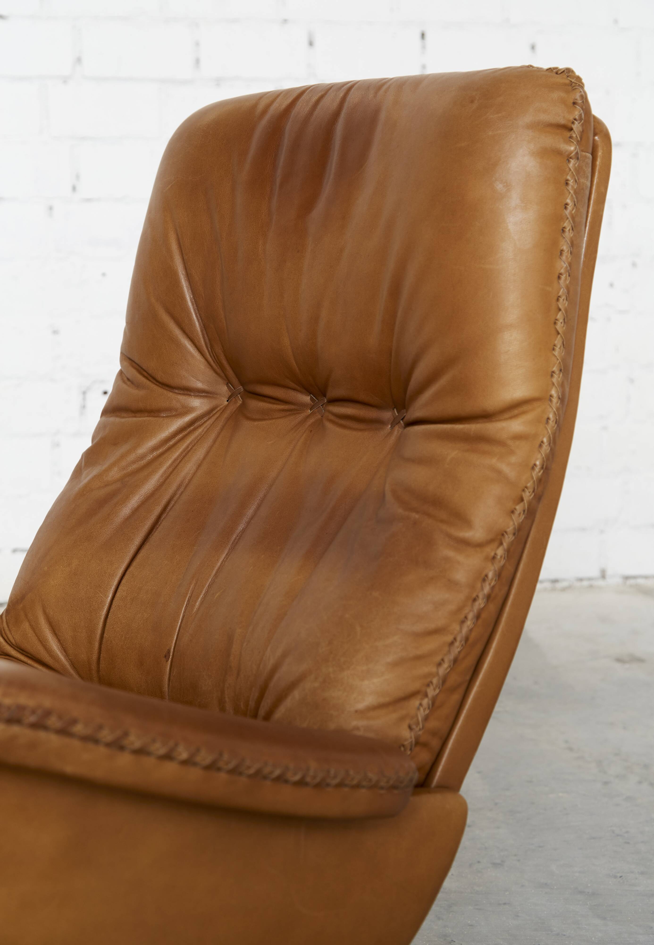 S231 James Bond Swivel Armchair from de Sede, 1960s