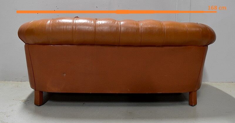 Chesterfield padded leather sofa - late 19th century