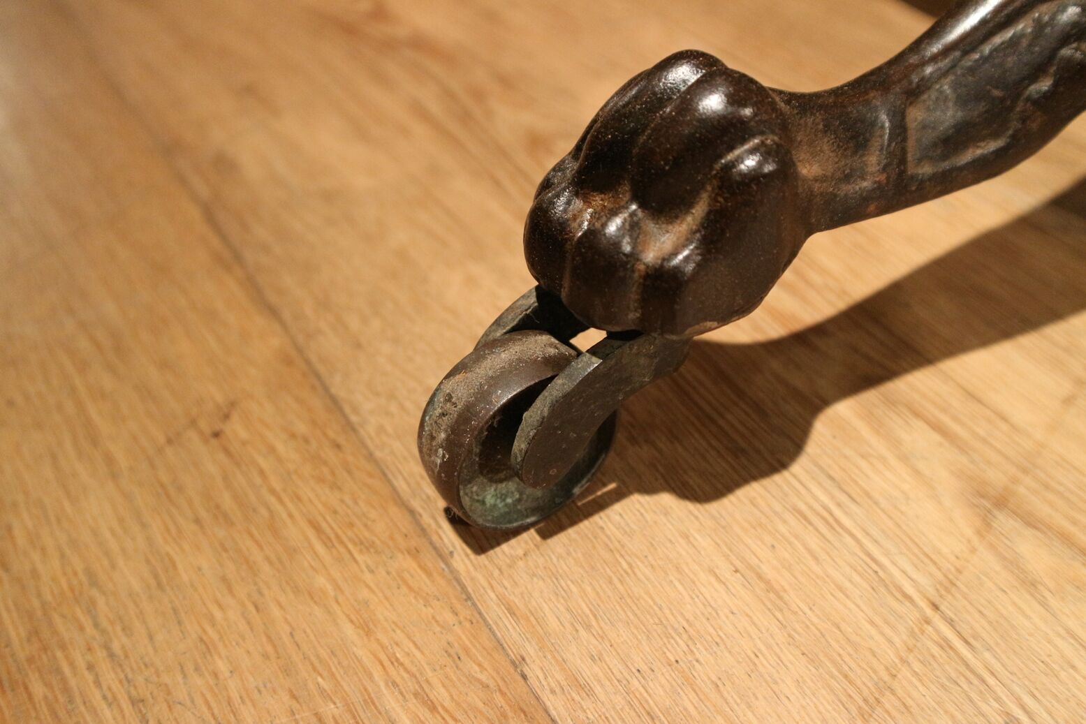 Antique reading stand / Music stand