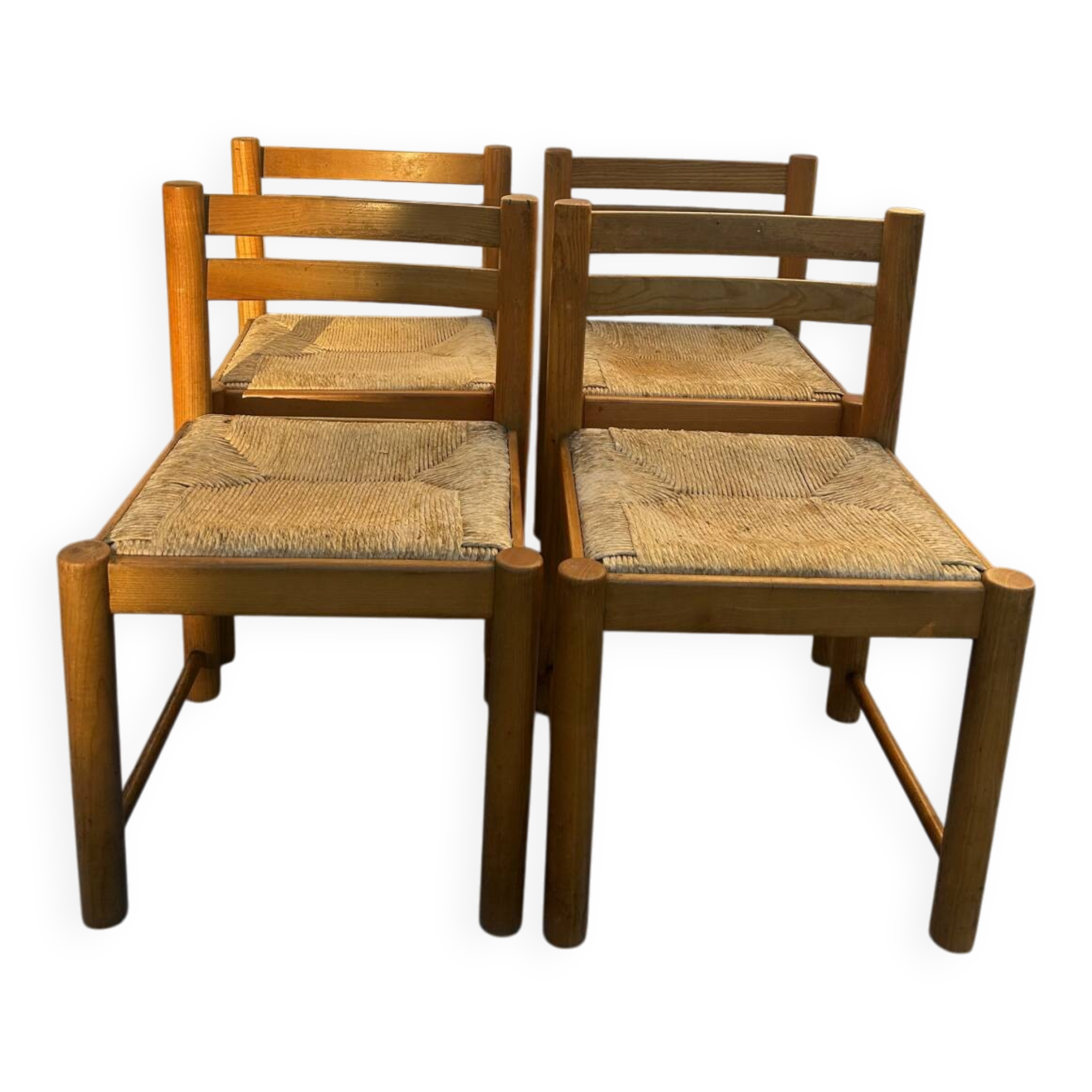4 vintage chairs made of solid wood and woven straw