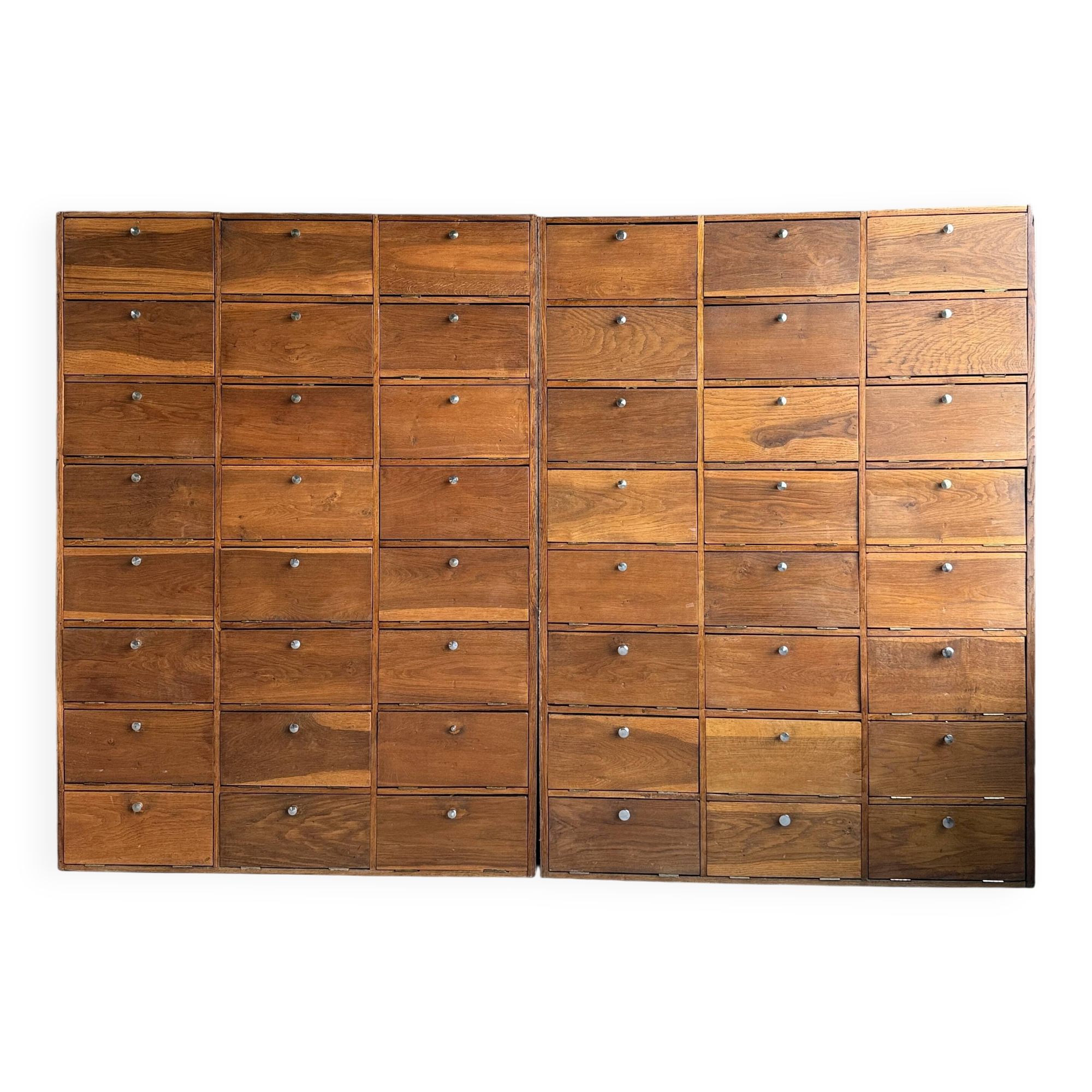 Duo de meubles de notaire à clapets (rénovés)