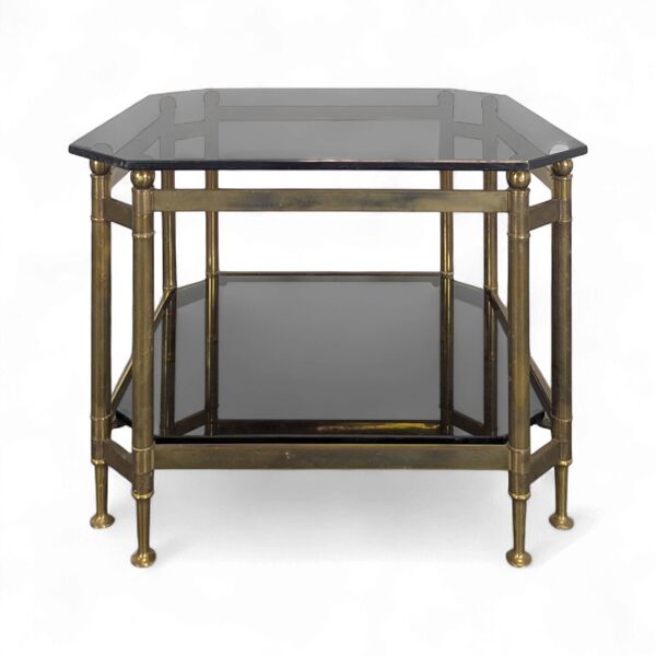 Table basse en laiton et verre fumé années 80
