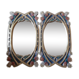 Duo de miroirs en bois doré et polychrome