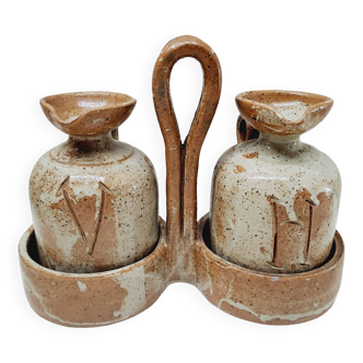 Two-tone stoneware oil and vinegar server