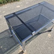 Table basse des années 1970 en chrome et verre fumé