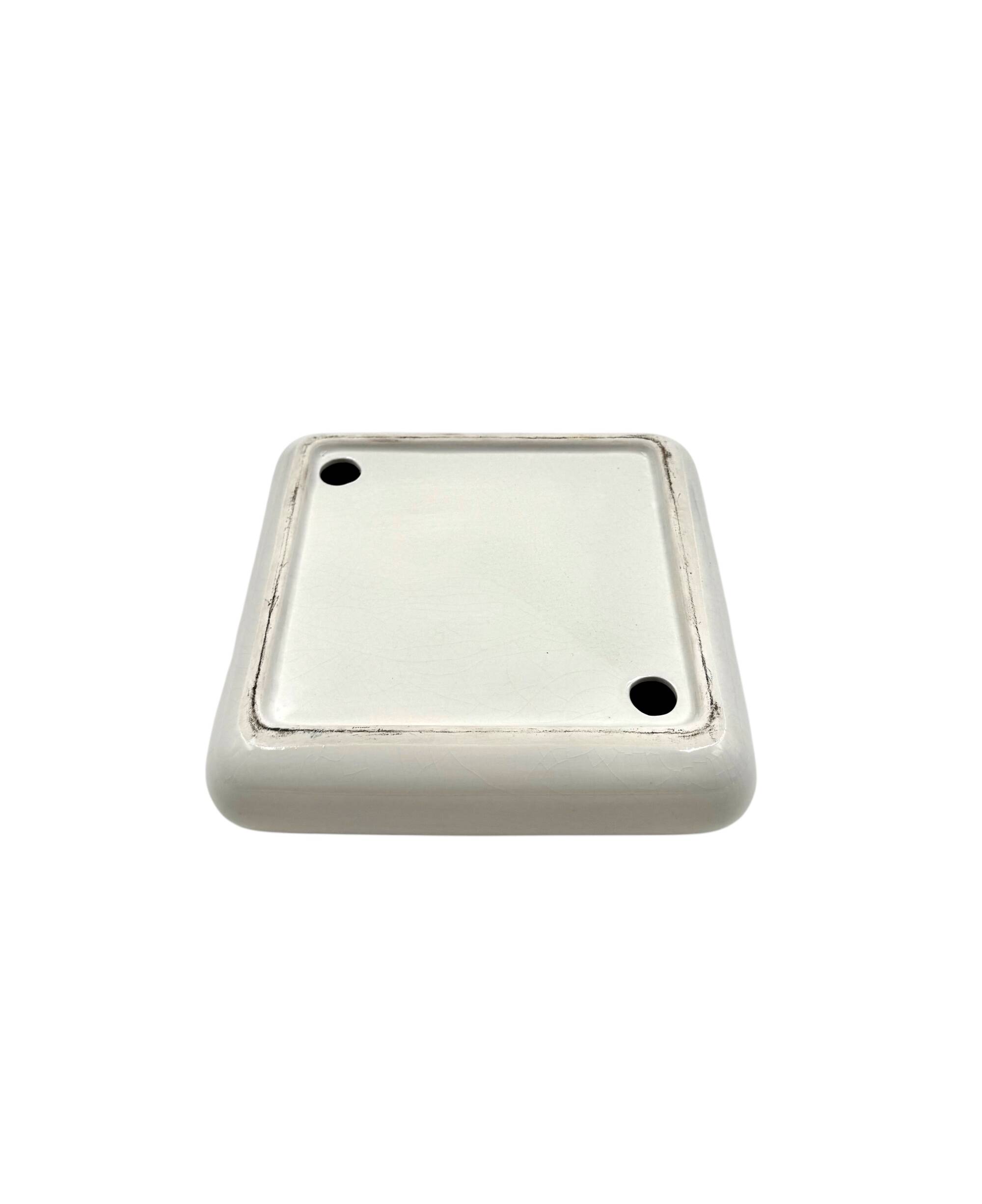 Space age black and white ceramic ashtray / vide poche, Italy 1970s