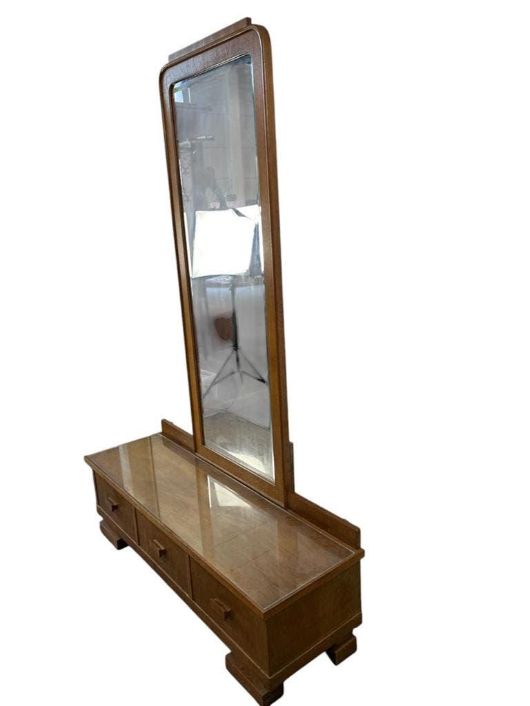 Meuble bas, d'entrée vintage en bois avec miroir