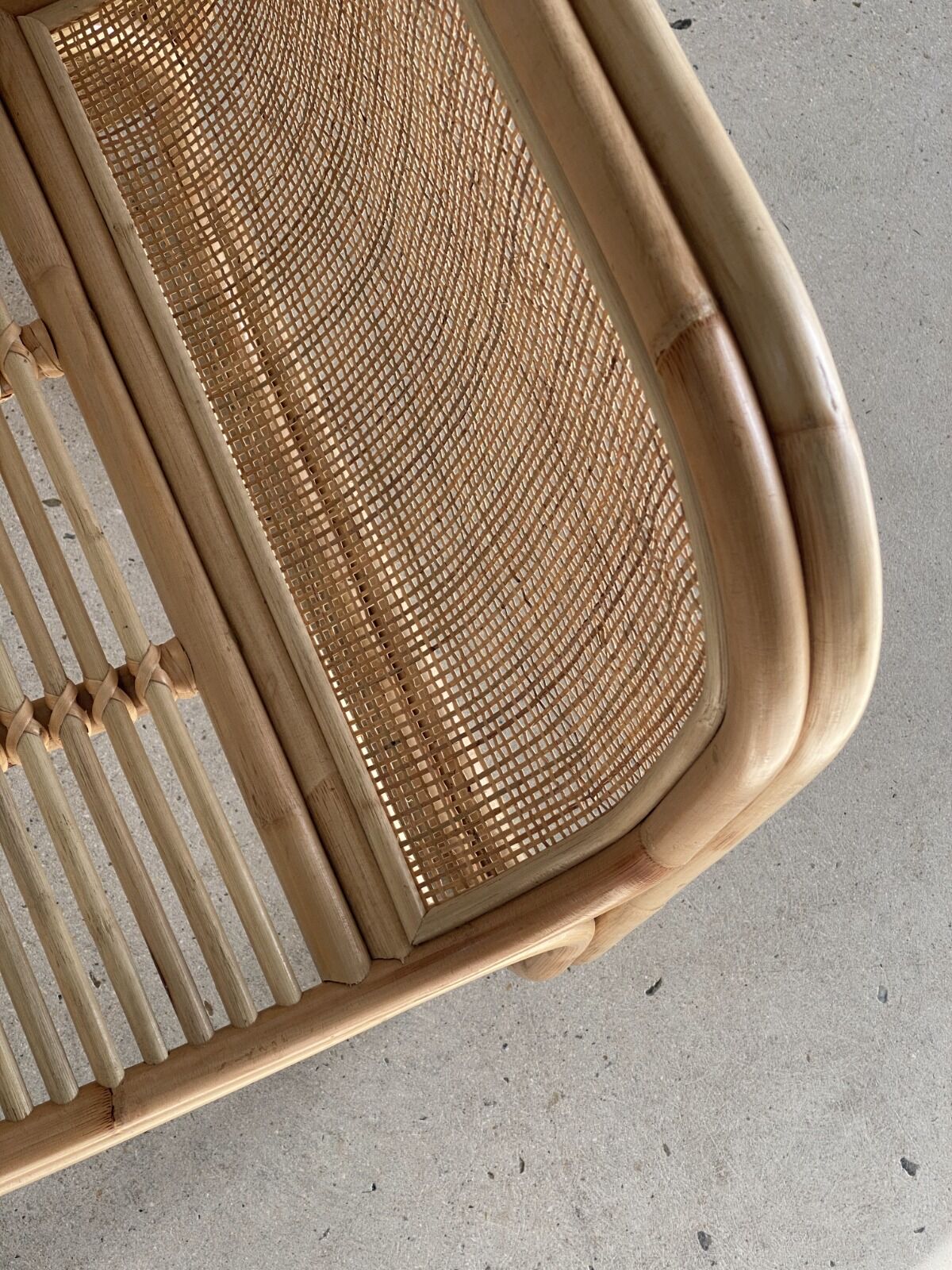 U-shaped armrest rattan armchair, grid canning