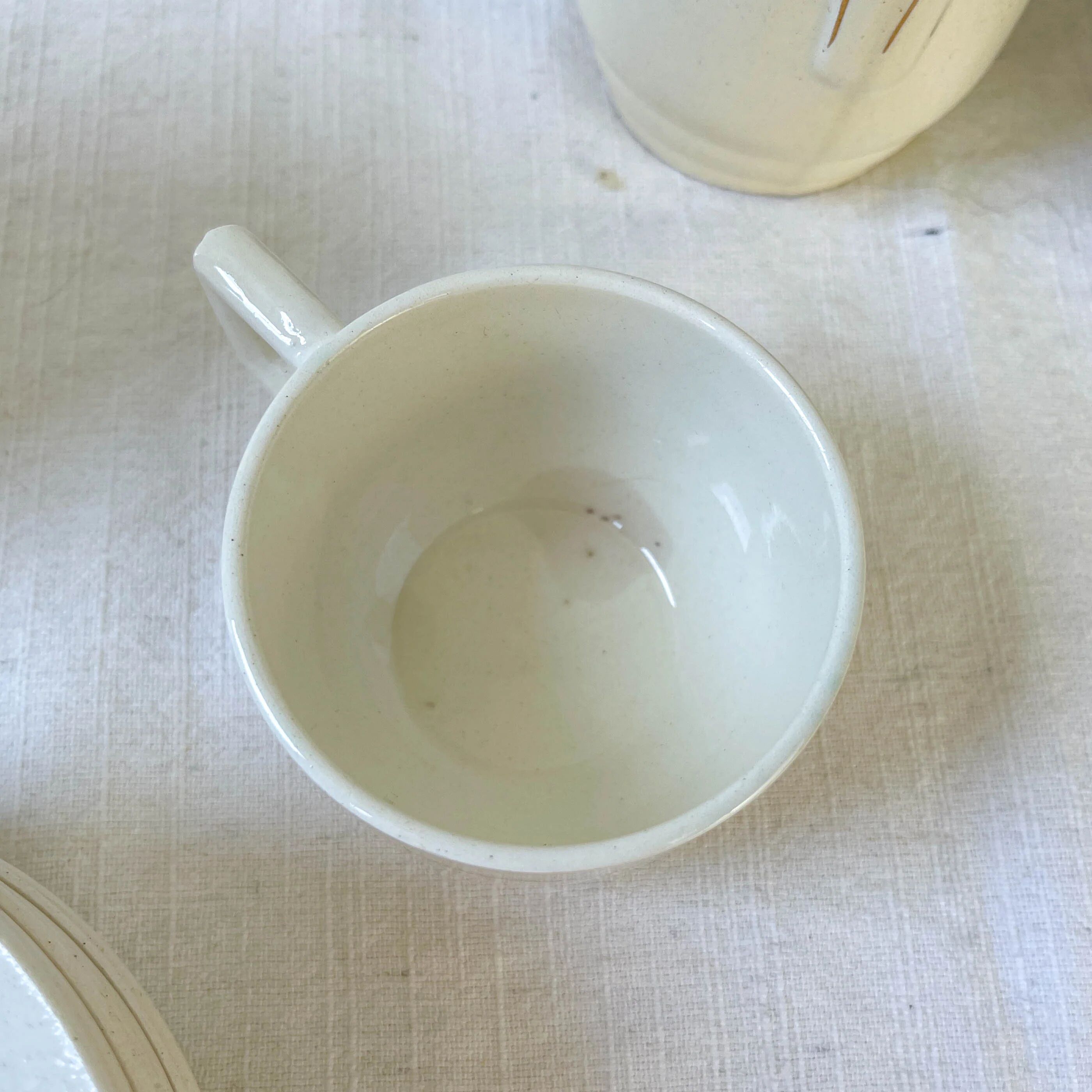 St Amand 10-person coffee service – Vintage white and gold porcelain