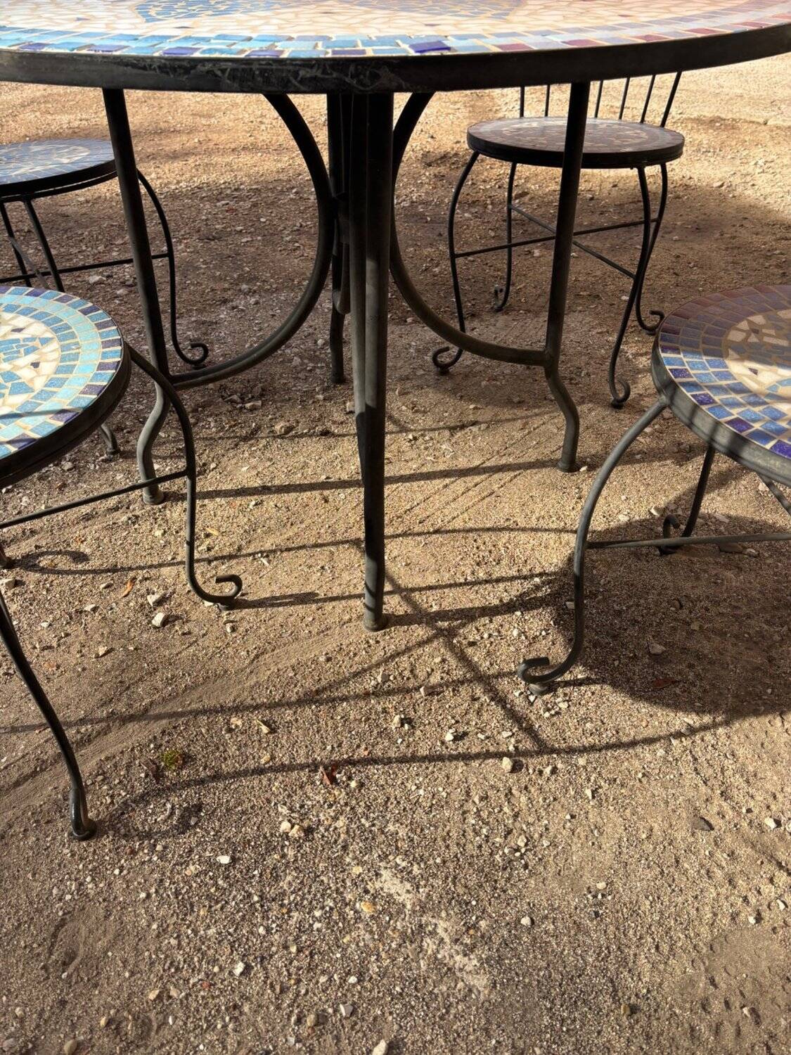 Mosaic garden furniture set in wrought iron, Mediterranean style, table and 4 chairs.