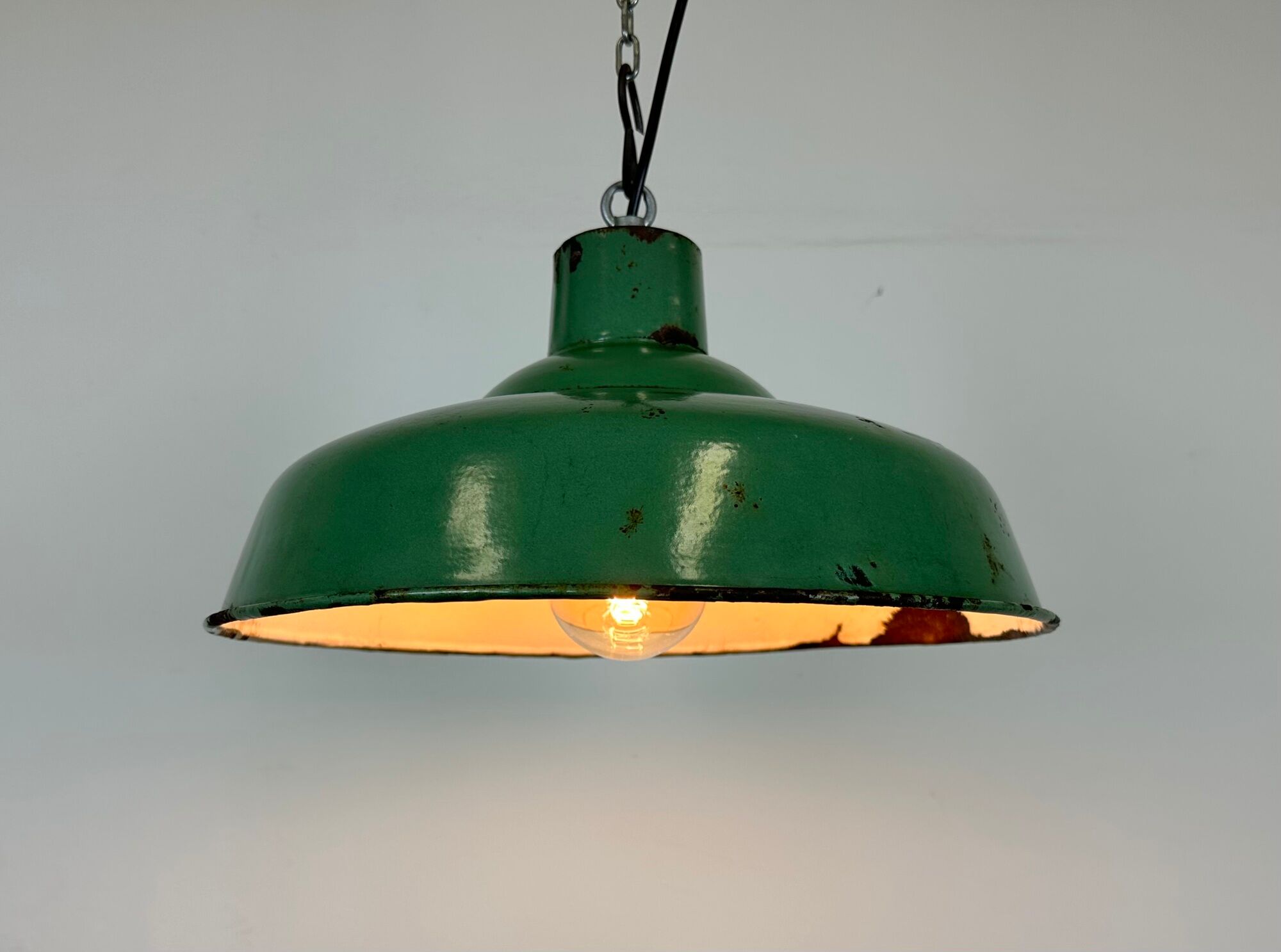 Industrial french green enamel factory lamp, 1960s