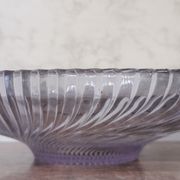 Striated glass cut