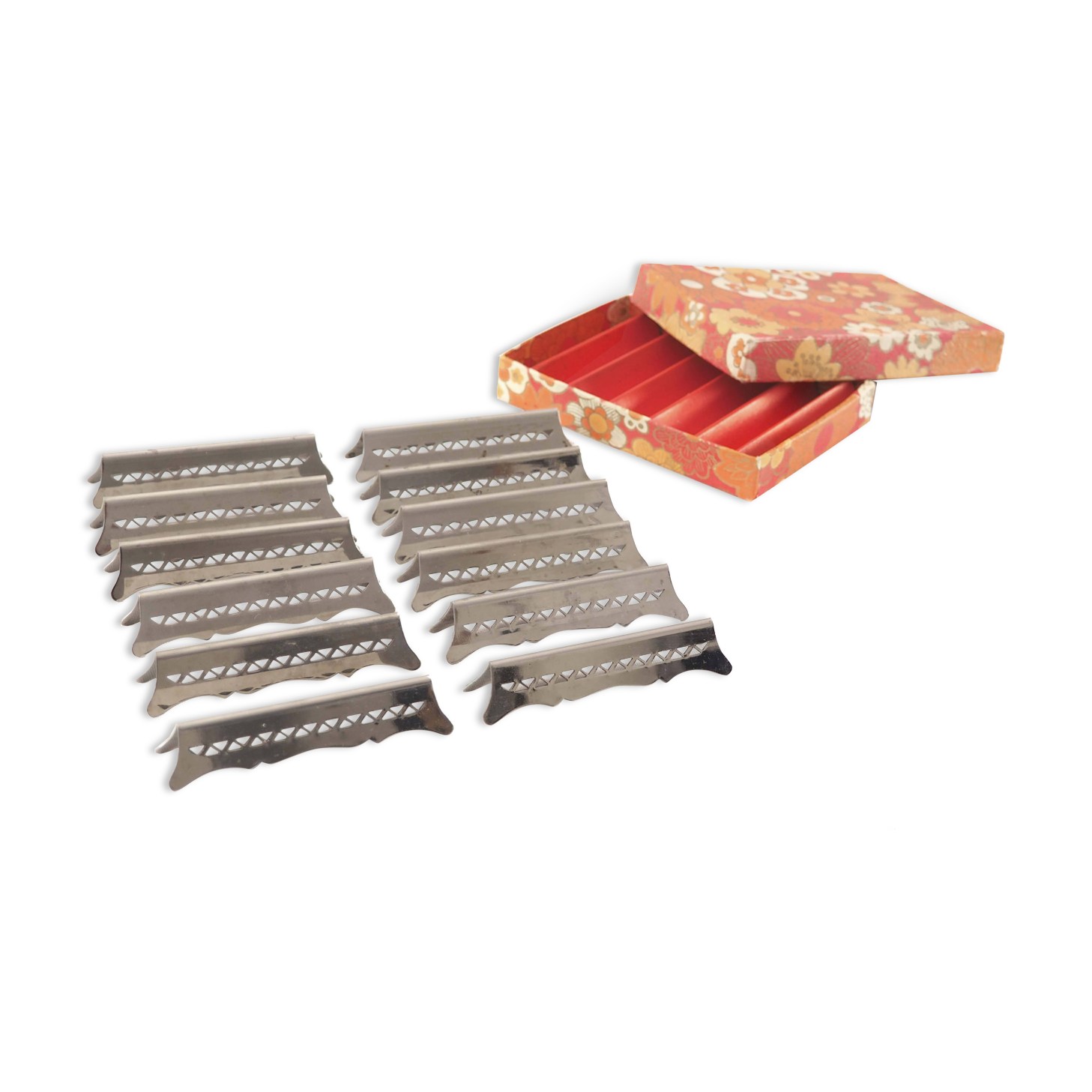 12 chrome metal knife holders