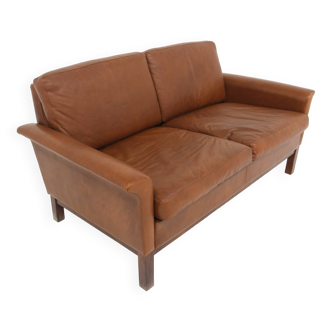 Scandinavian 2-seater leather sofa, Sweden, 1960s