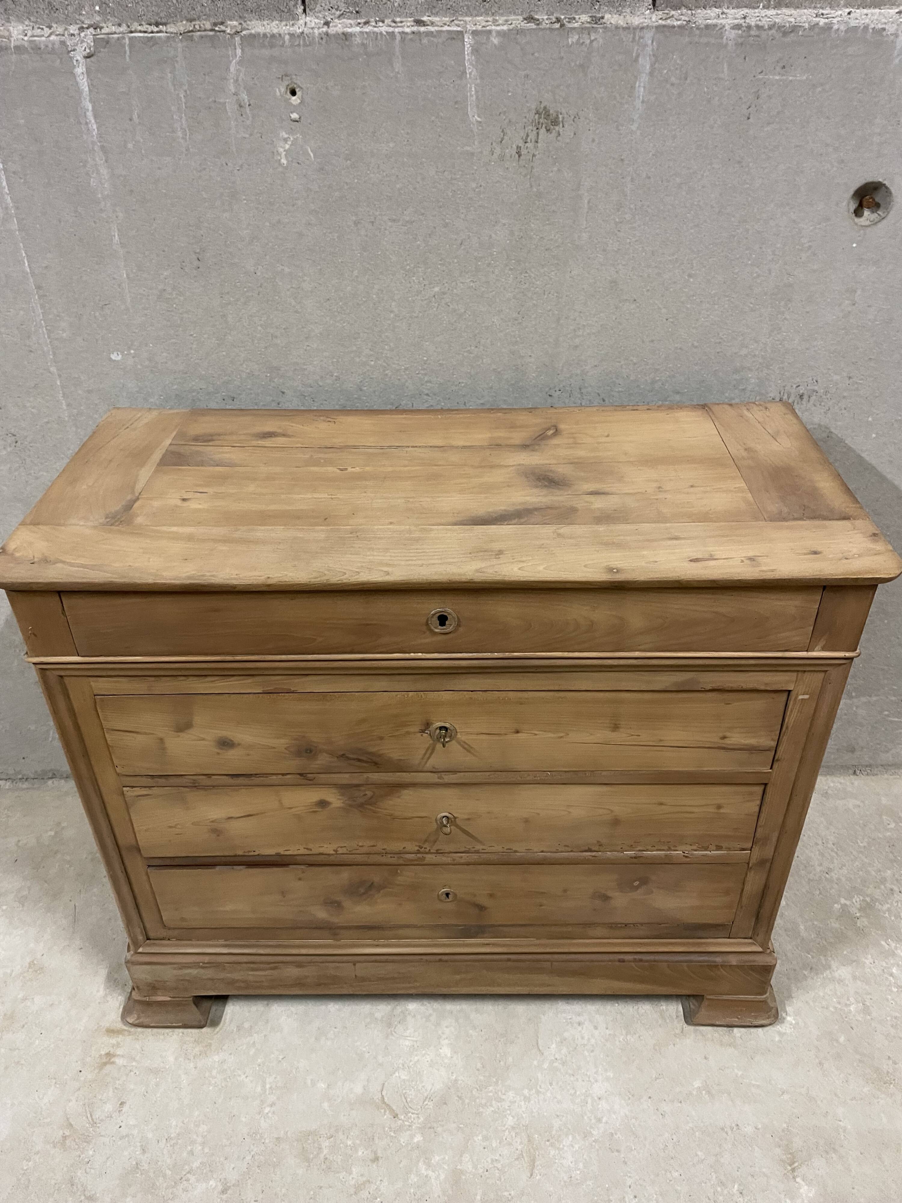 Large antique solid wood chest of drawers – charm of a family home