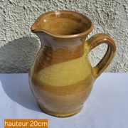 Pichet terre cuite