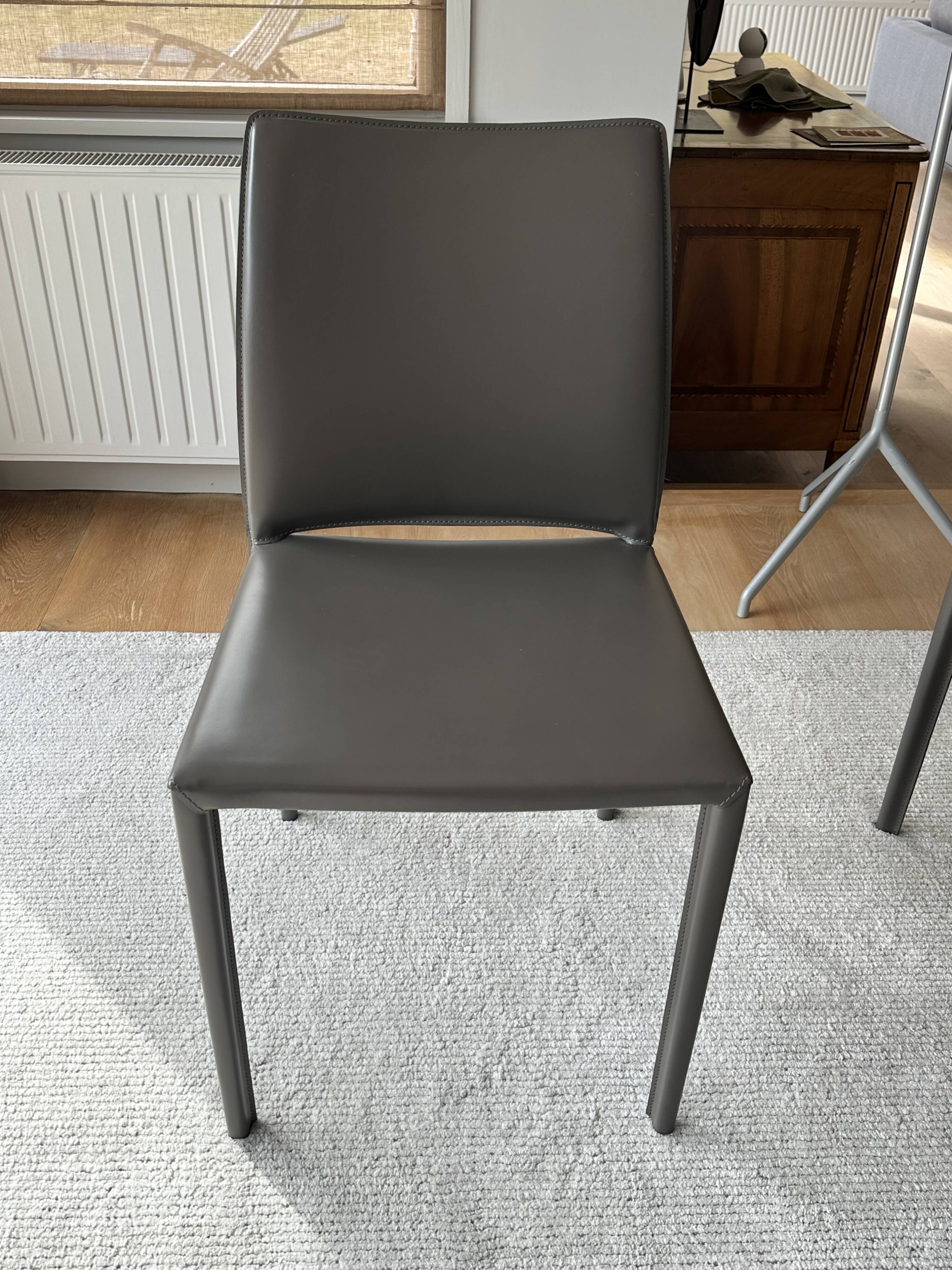 8 chaises en cuir Kiris édition Gorini Divani