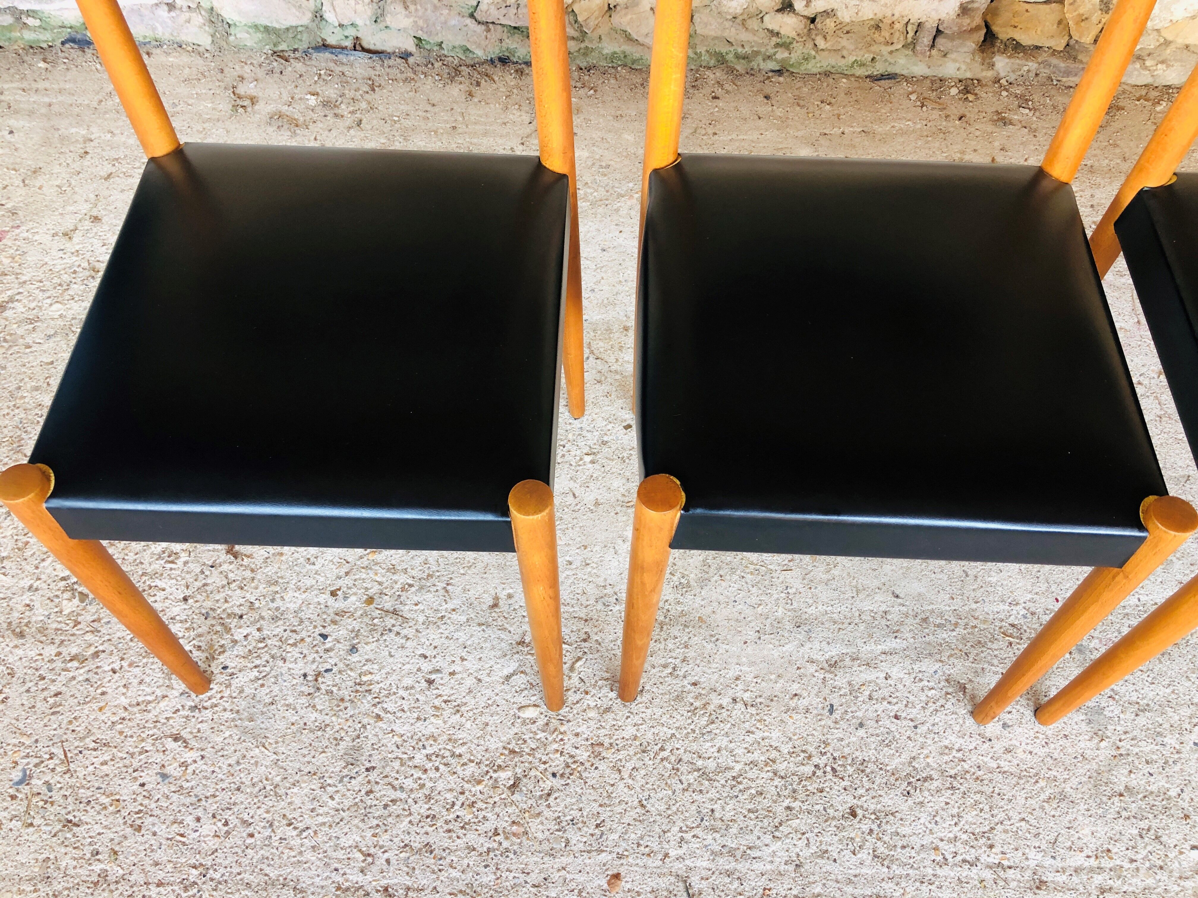 Set of 4 Scandinavian style dining chairs, circa 60