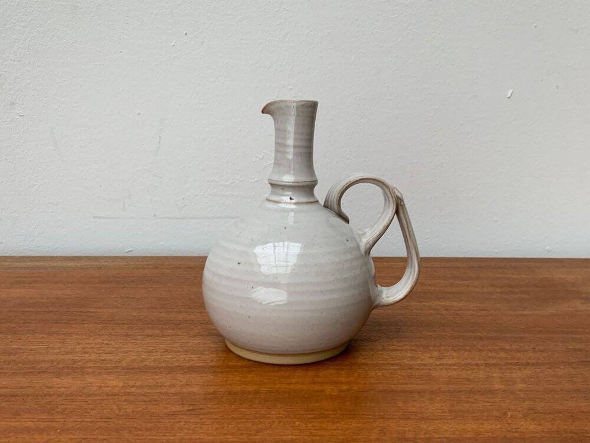 Mid-century Icelandic ceramic carafe by Sigurdar Haukssonar for Handunnid Pottery Iceland, 1960s.