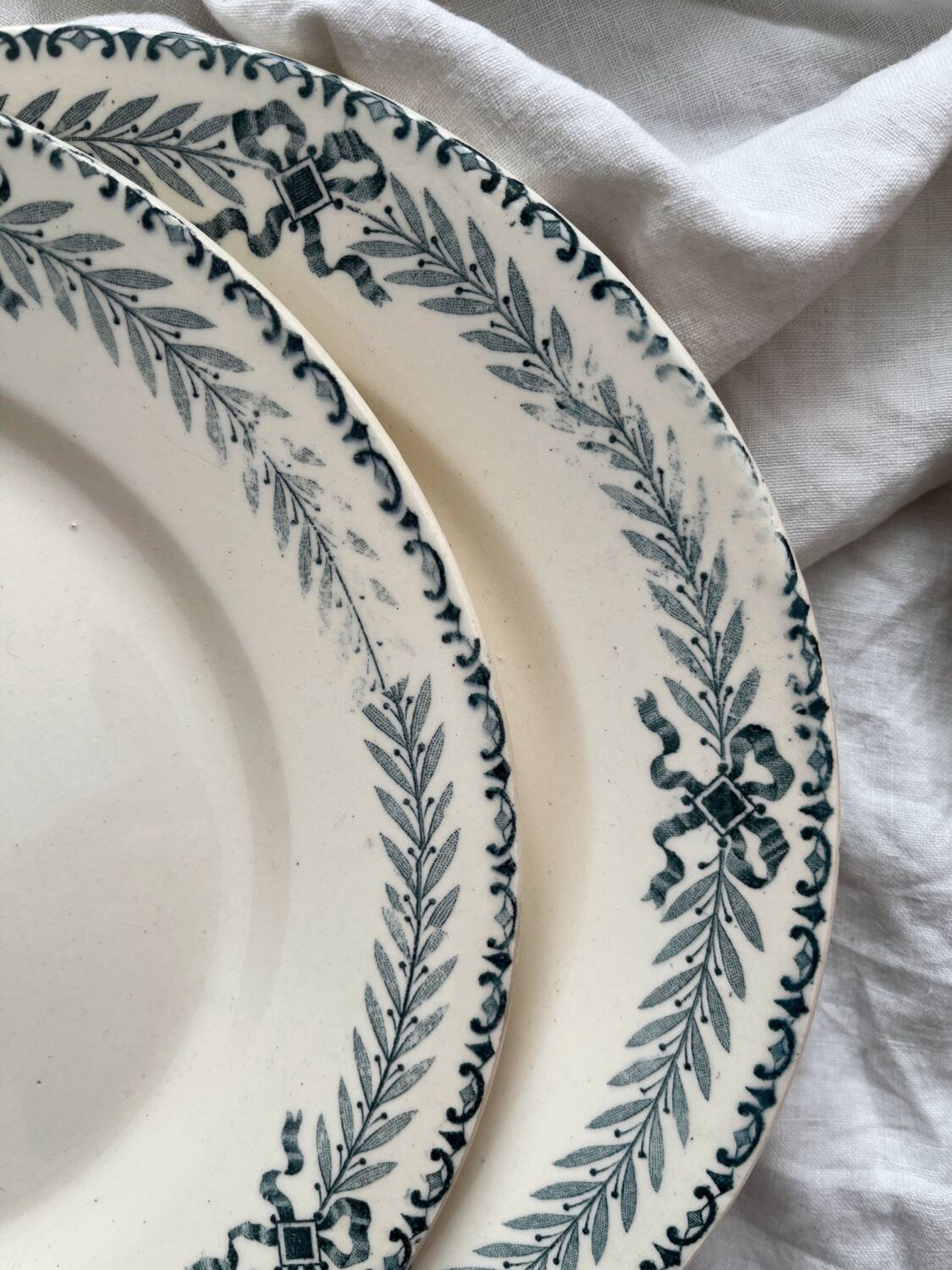 12 "Chinon" ironstone dessert plates from Choisy le Roi