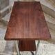 Table d'appoint moderniste française en placage acajou, 1930s–1950s