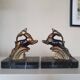 Bookend in regule