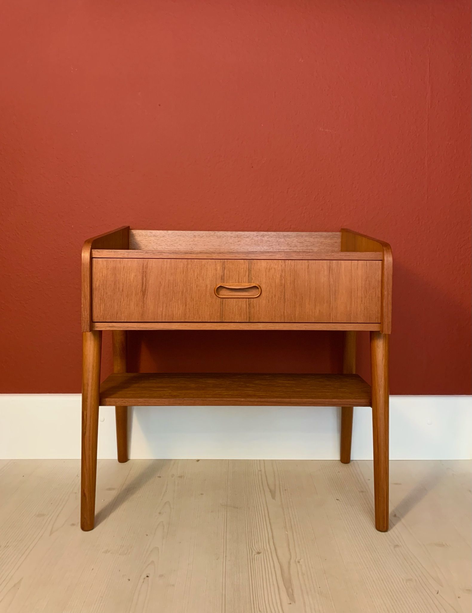 Table d'appoint en teck par Borge Mogensen 60s