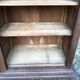 Armoire vintage parisienne à 1 porte vitrée en chêne massif.