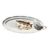 Grand plat à poisson et sa saucière en porcelaine vintage, décor de brochet