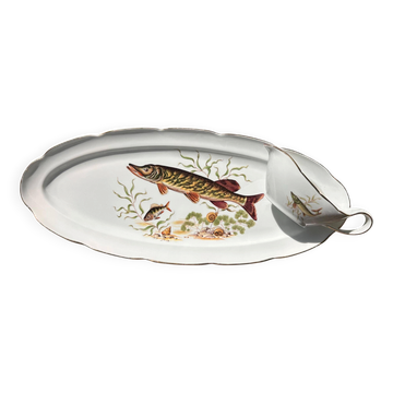 Large fish platter and its vintage porcelain sauce boat, decorated with pike.
