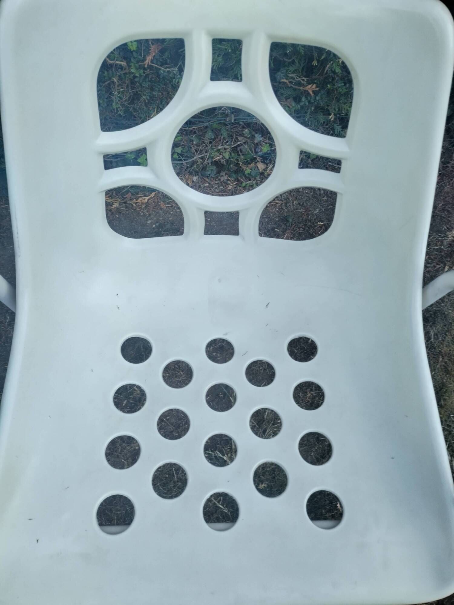 Set of 4 identical Space Age White Garden Chairs from the 70s