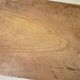 Planche à découper en bois brut ancienne