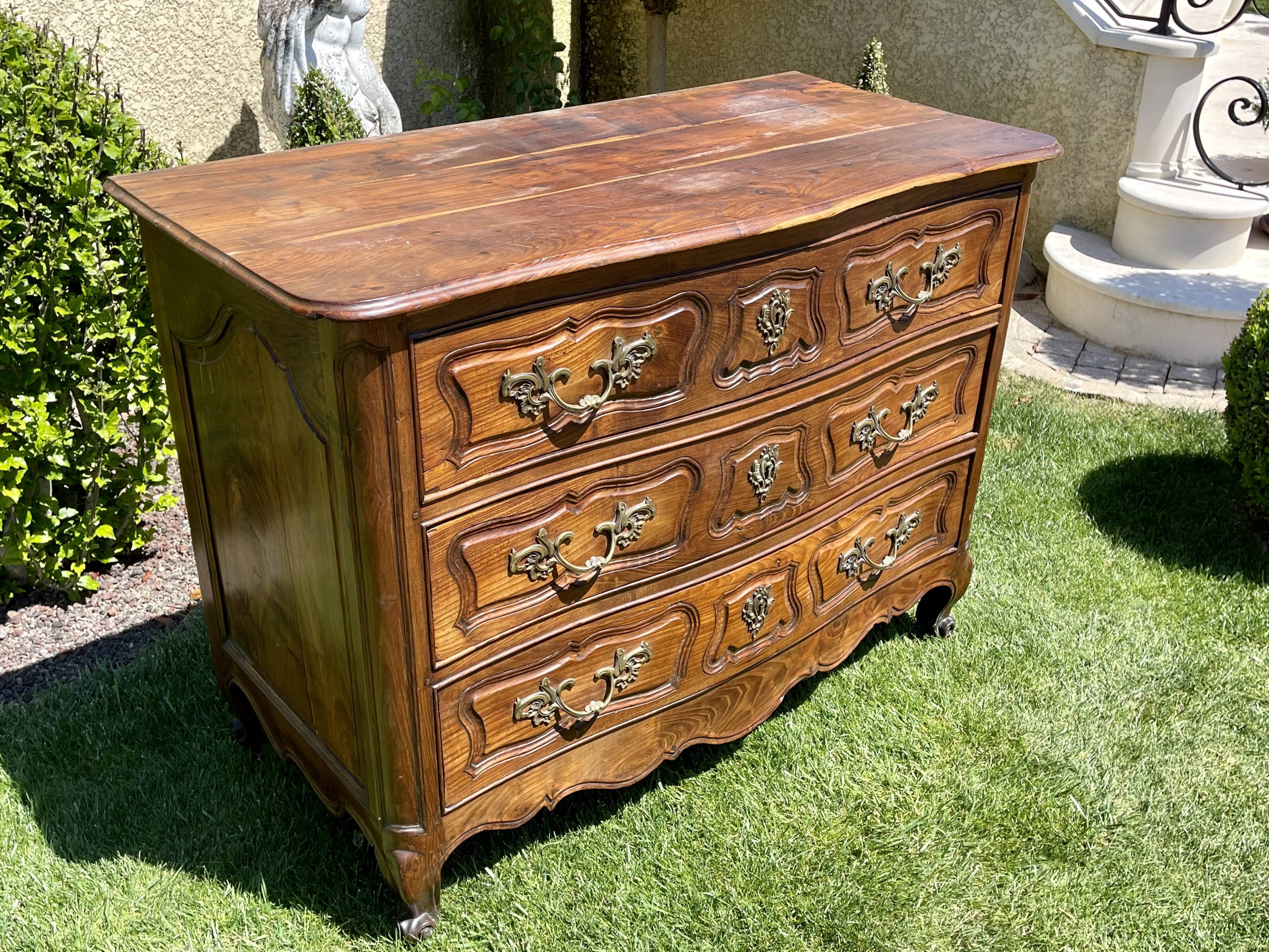 Commode in cherry tree of louis XV - eighteenth century