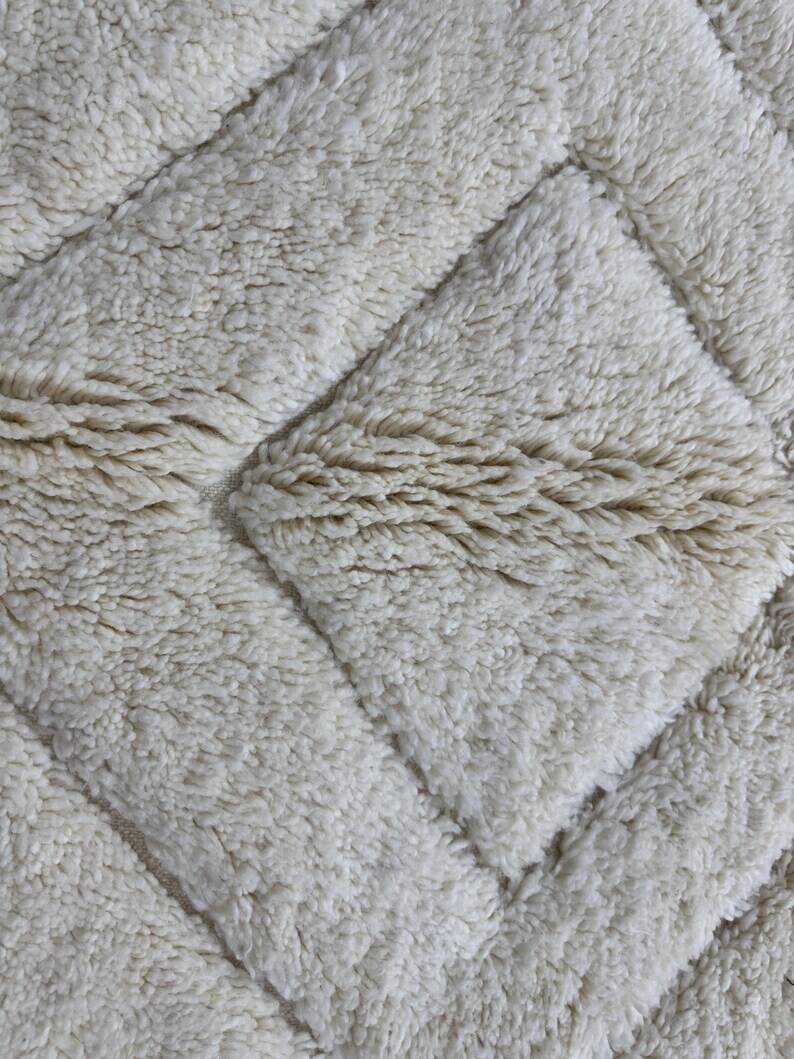 Berber Moroccan rug 250cm x 150cm