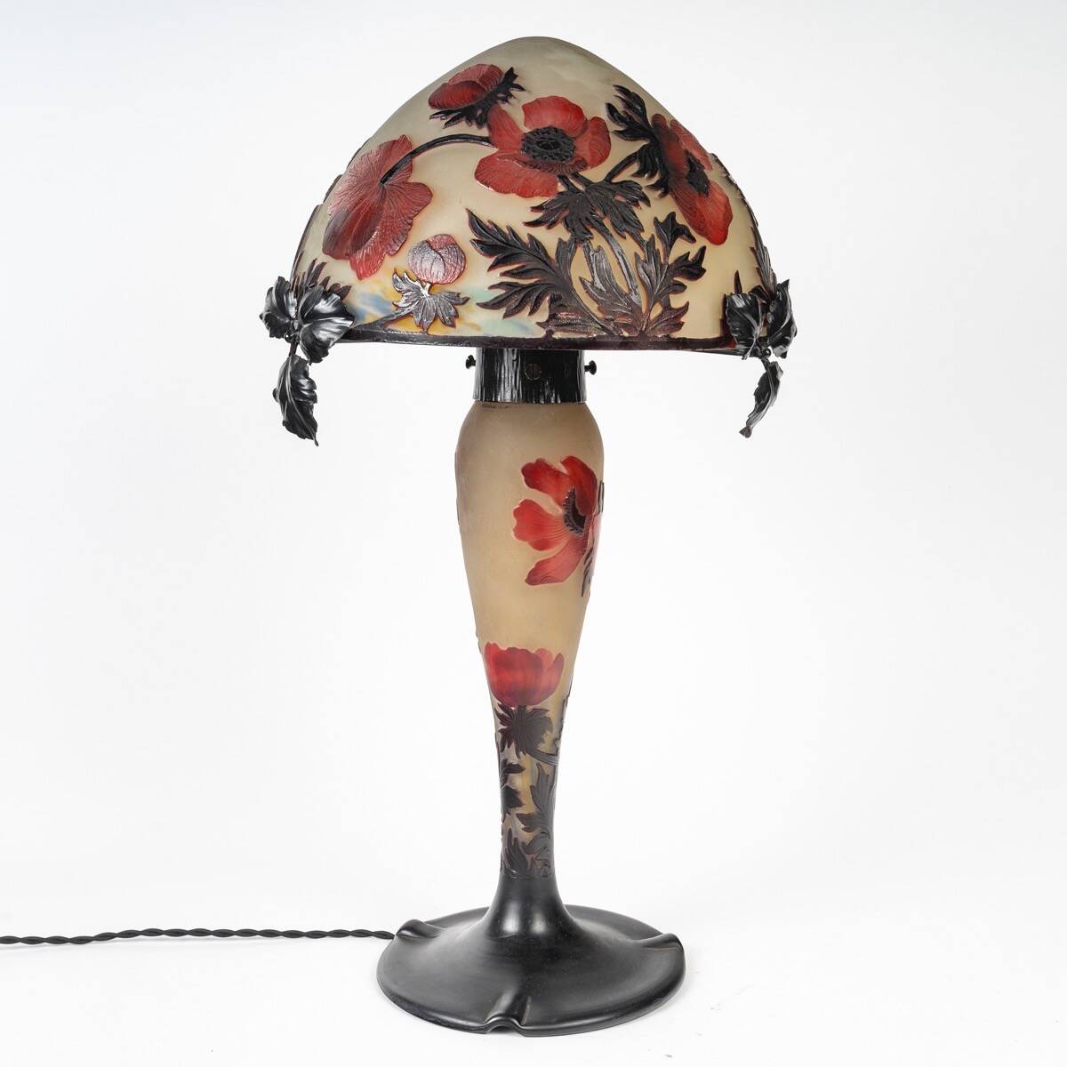 Muller Frères, Lunéville, Lampe « Anémones »  en verre., circa 1920