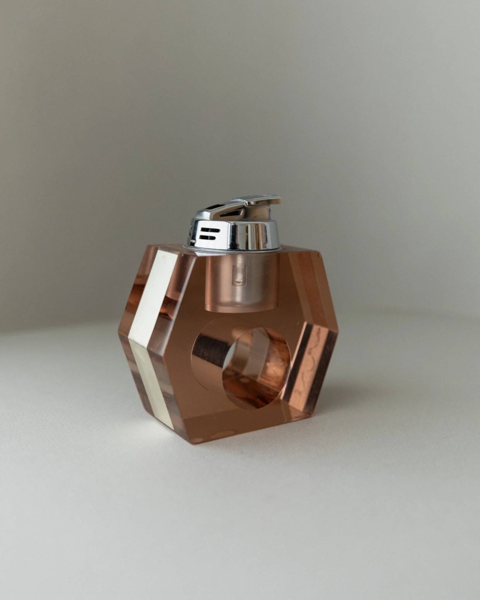 Apricot plexiglass table lighter by Astrolite with silver frame - Space Age Italian 1970s sculpture