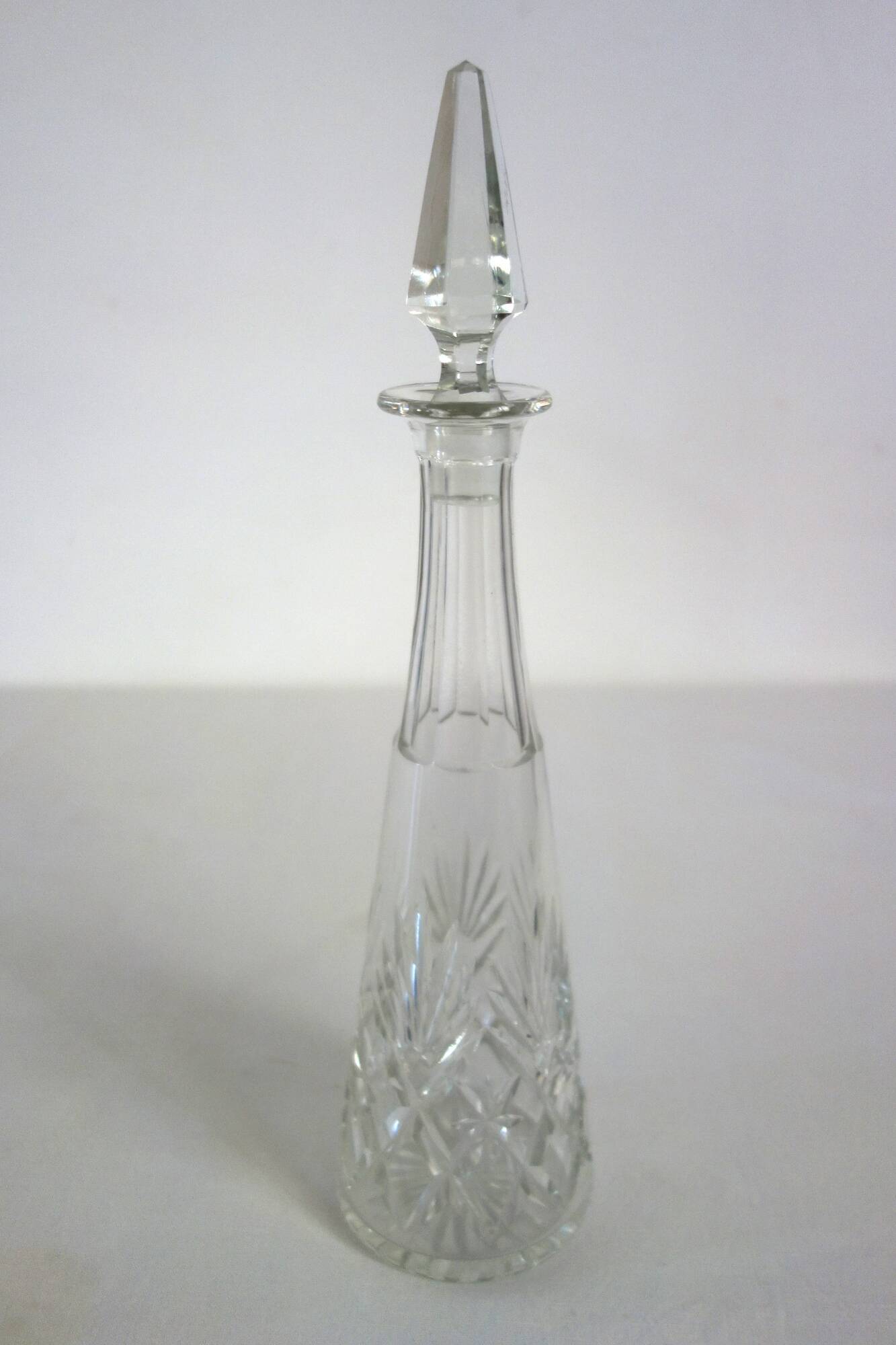 Old Saint Louis crystal wine carafe, Massenet model n°9